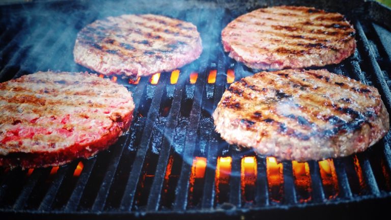 Grilling burgers